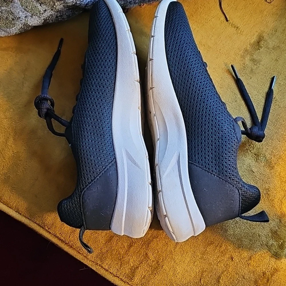 ProPlayer Athletic Shoes - Picture 3 of 8